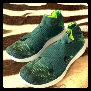 Nike free ultimate comfort